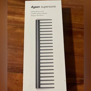 COPY - Dyson Supersonic Detangling Comb Iron/ Fuschia BNIB